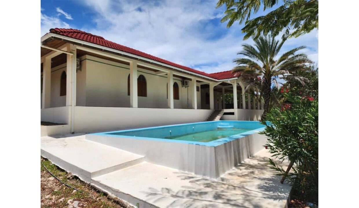 Front of building - Land for Sale in Makunduchi, Premium Beachfront