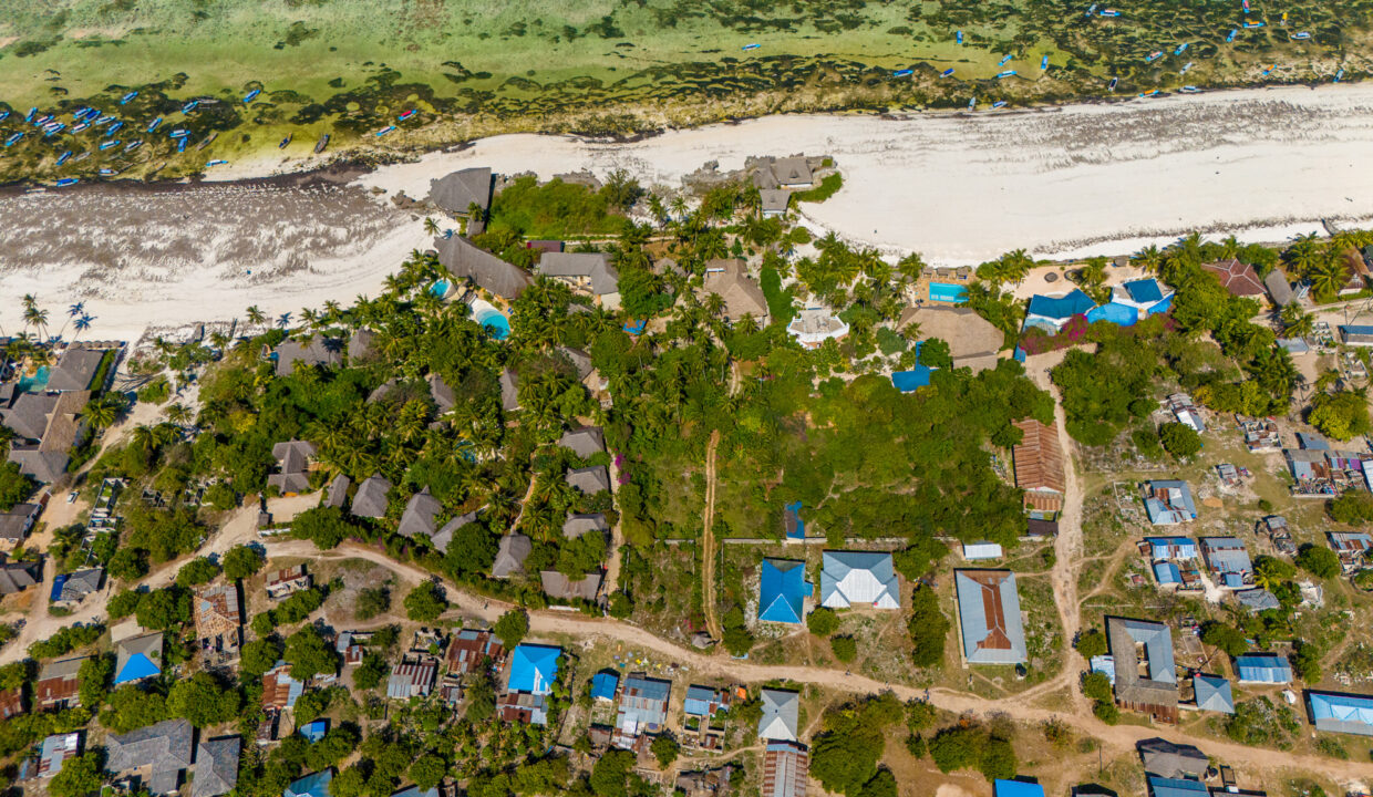 Beachfront Plot with Development Potential in Matemwe