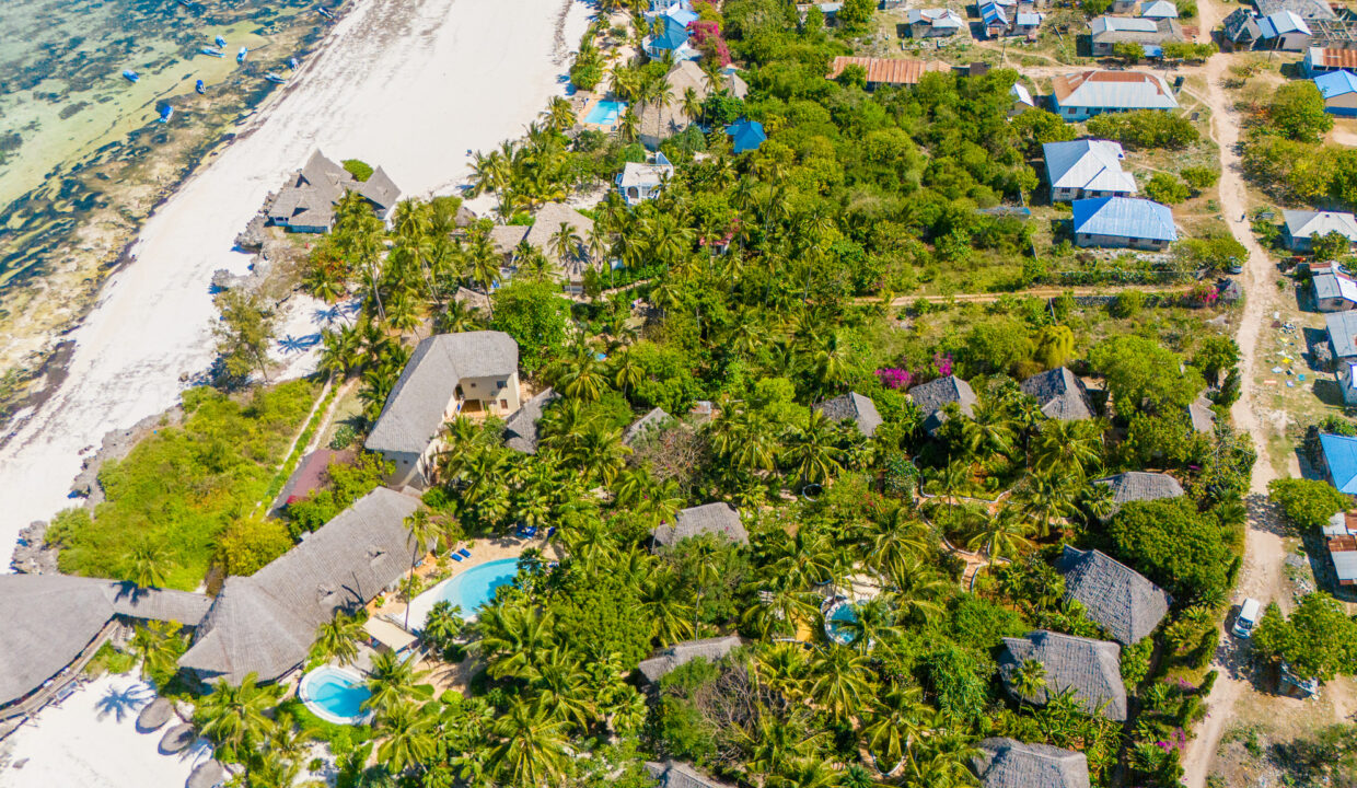 Beachfront Plot with Development Potential in Matemwe